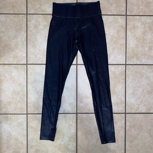 Carbon38 shine legging size small